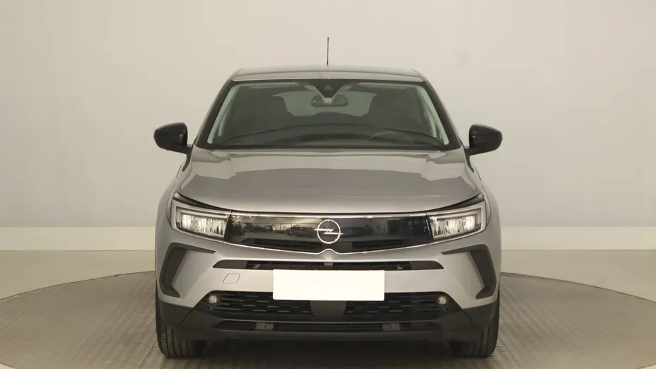 Opel Grandland -