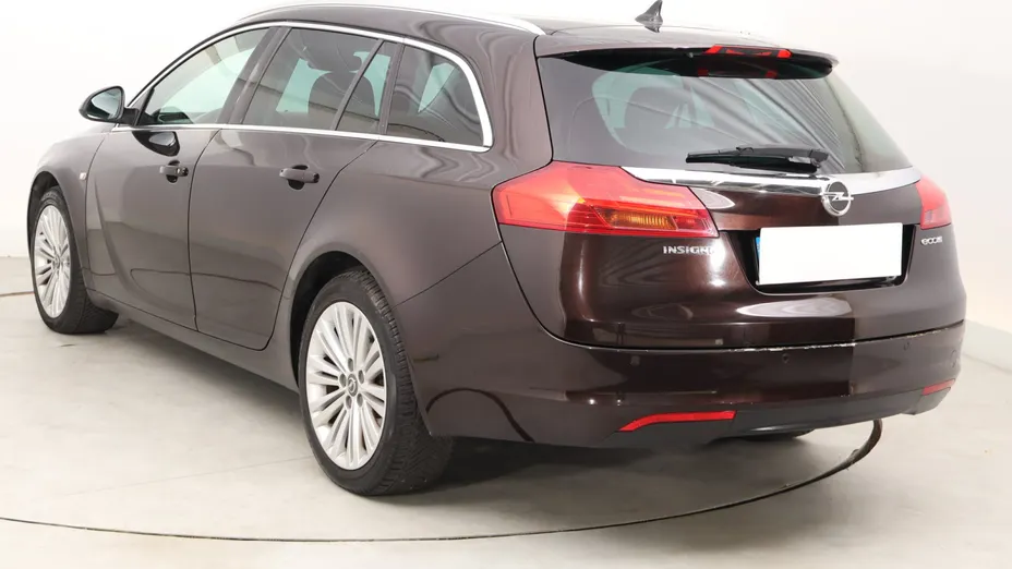 Opel Insignia -