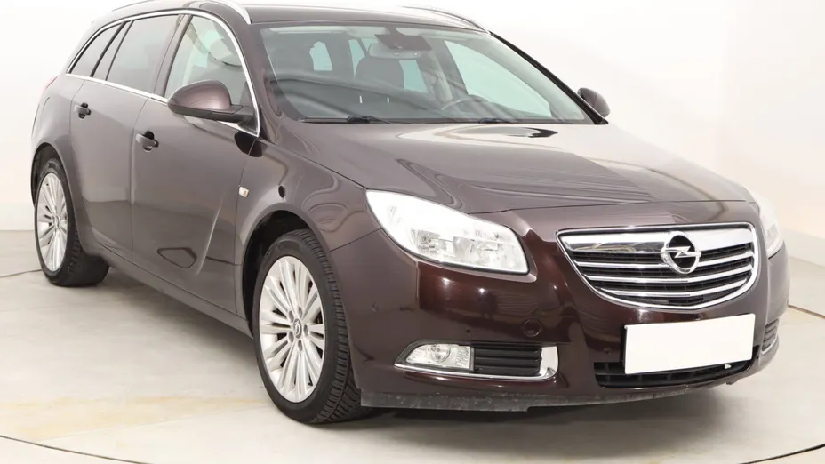 Opel Insignia -