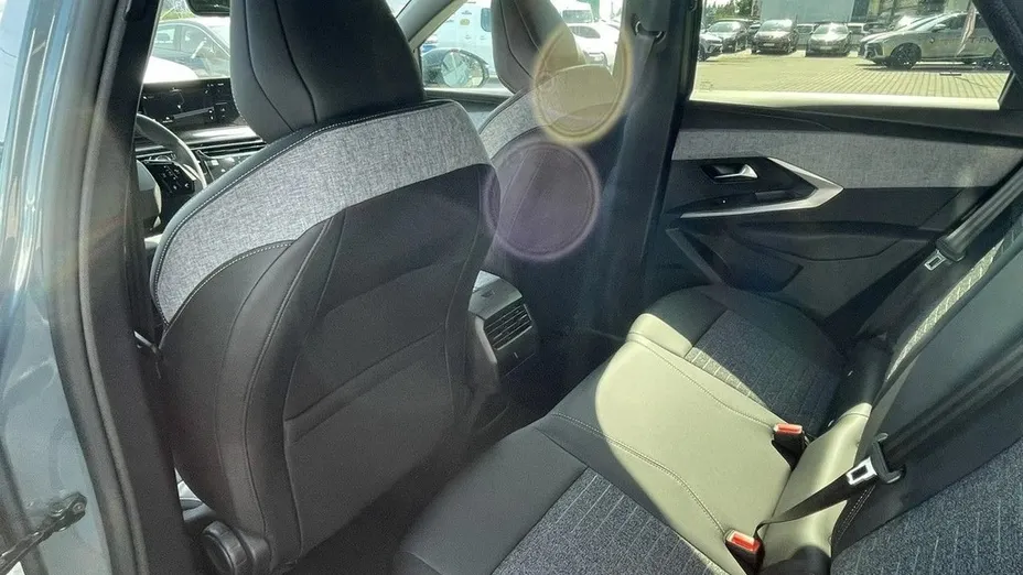 PEUGEOT 3008 3008 1.2 PureTech mHEV Allure e-DCS6 Nowy