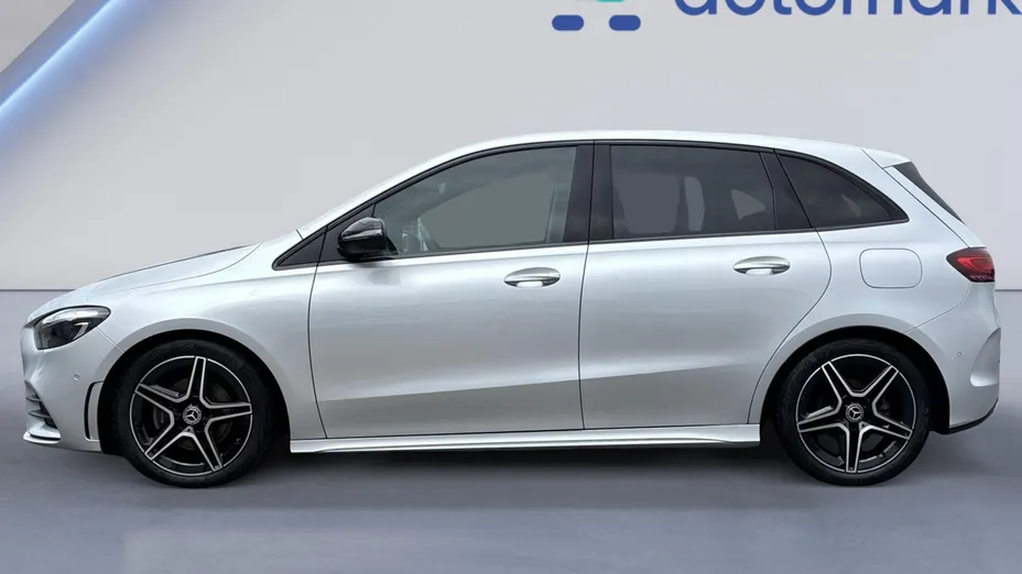 MERCEDES-BENZ B Klasa B 200 d AMG Line 8G-DCT