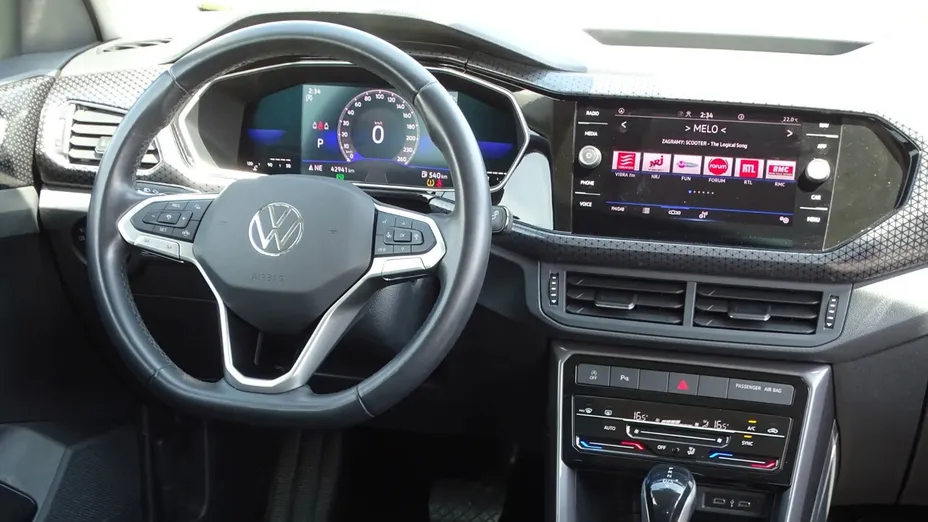 VOLKSWAGEN T-Cross -