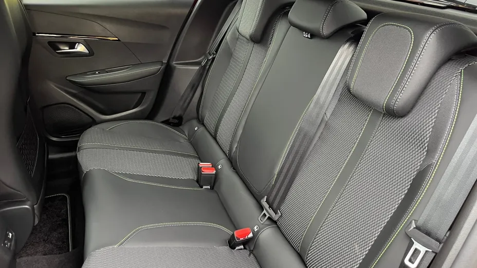 PEUGEOT 208 208 1.2 mHEV GT