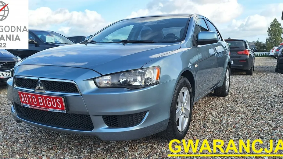 MITSUBISHI Lancer -