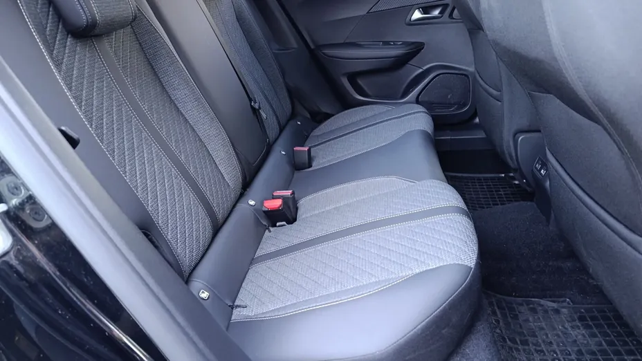 PEUGEOT 2008 2008 PureTech 130 Allure S&S EAT8