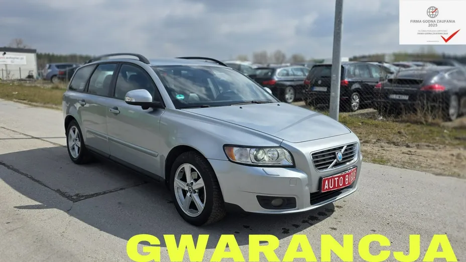 VOLVO V50 -