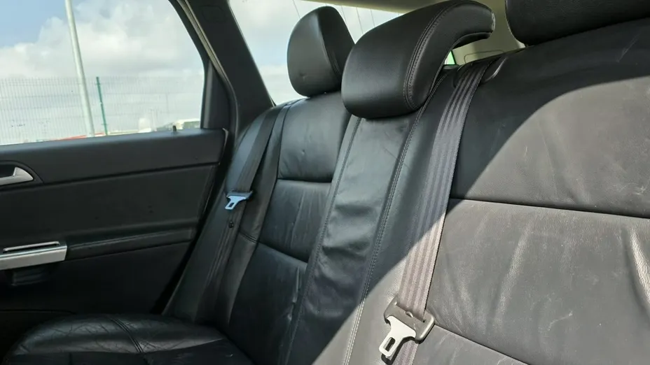 VOLVO V50 -