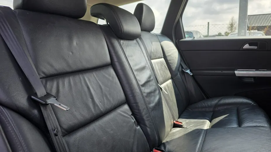 VOLVO V50 -