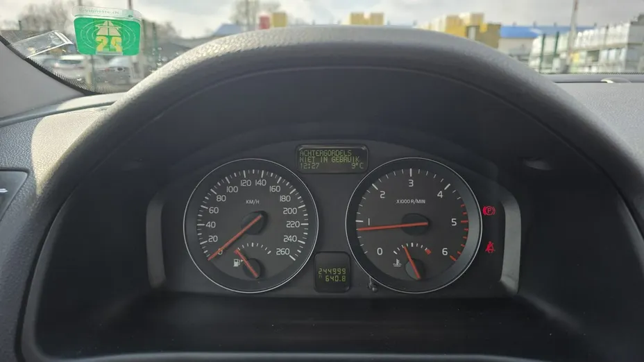 VOLVO V50 -