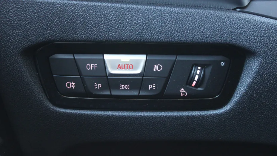 BMW Seria 3 320d xDrive Sport Line aut