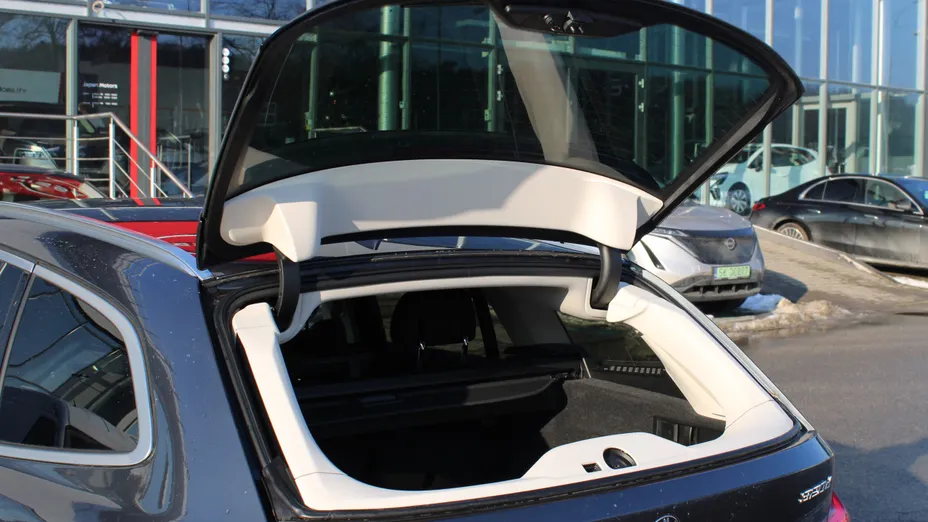 BMW Seria 3 320d xDrive Sport Line aut