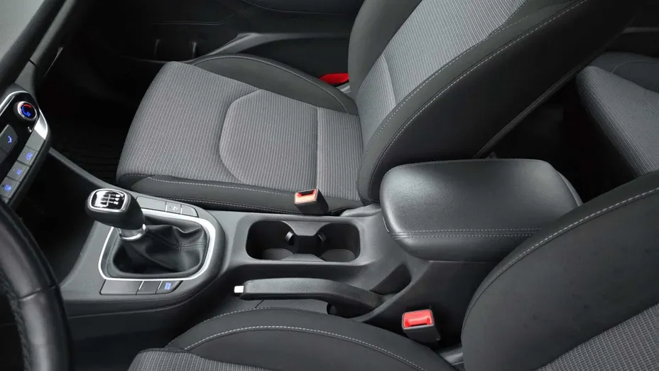 HYUNDAI i30 i30 1.5 T-GDI 48V Smart