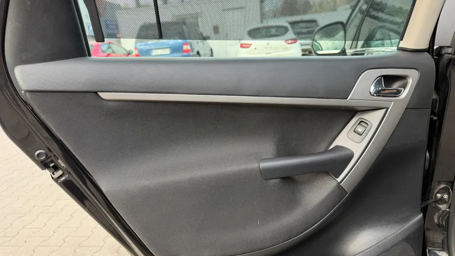 CITROEN C4 C4 1.6 VTi Exclusive