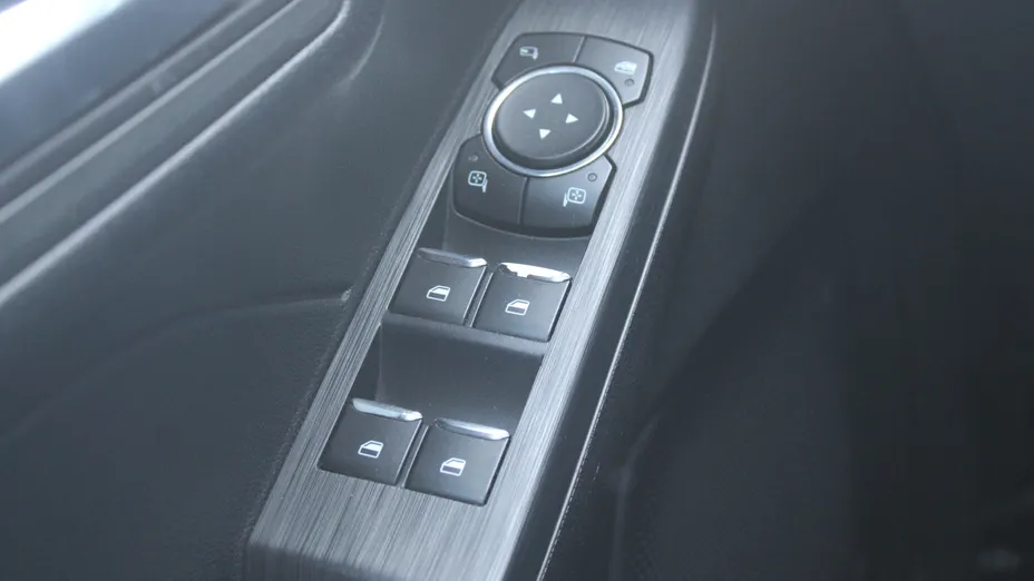 FORD Kuga Kuga 2.5 FHEV AWD Titanium