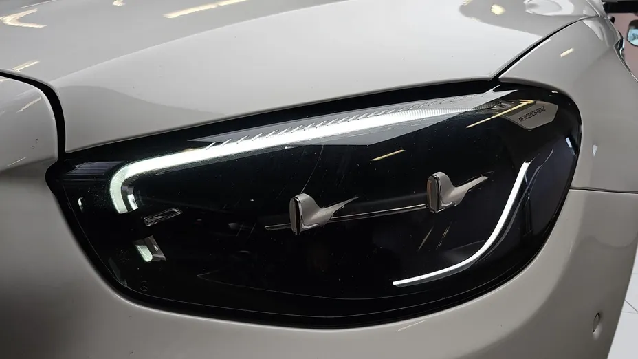 MERCEDES-BENZ E Klasa E 220 d 4-Matic