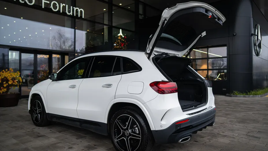 MERCEDES-BENZ GLA GLA 200 d 4-Matic AMG Line 8G-DCT
