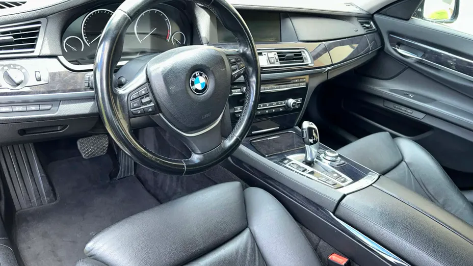 BMW Seria 7 730d