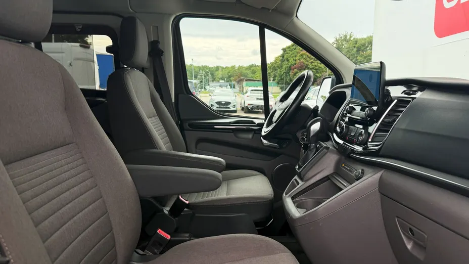 FORD Tourneo Custom Tourneo Custom 2.0 TDCi L2 Titanium SelectShift