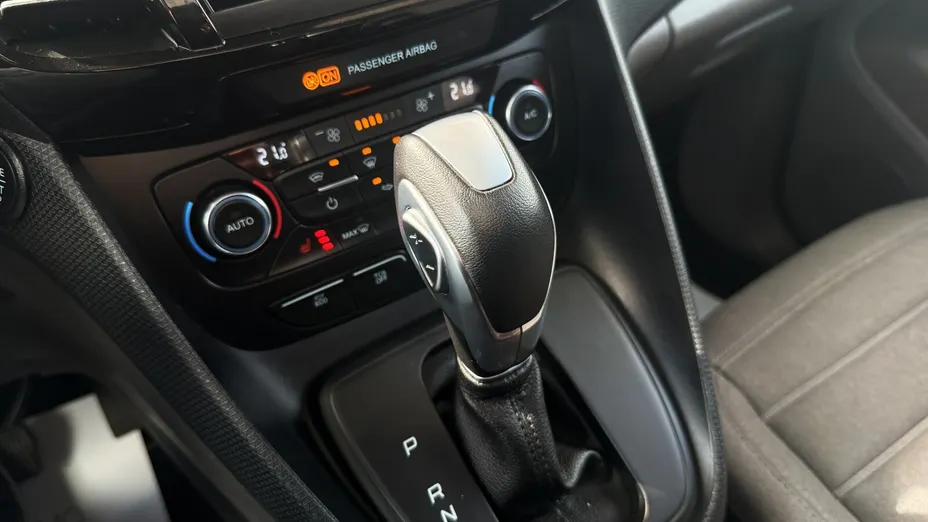 FORD Tourneo Connect Gr. Tourneo Connect 1.5 EcoBlue Trend PowerShift