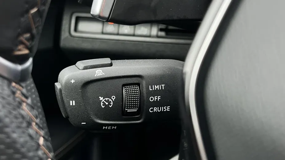 PEUGEOT 3008 3008 1.5 BlueHDi GT Pack S&S EAT8