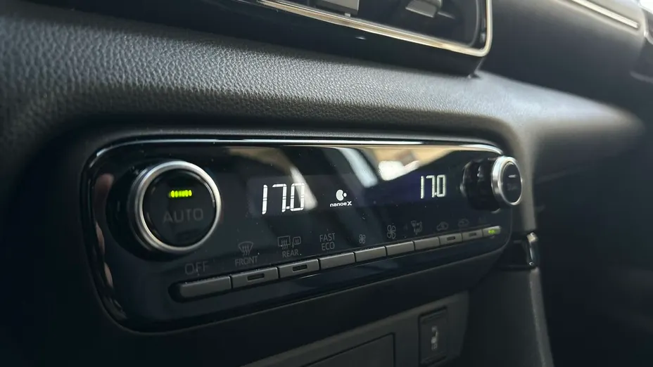 TOYOTA Yaris Yaris Hybrid 1.5 Executive