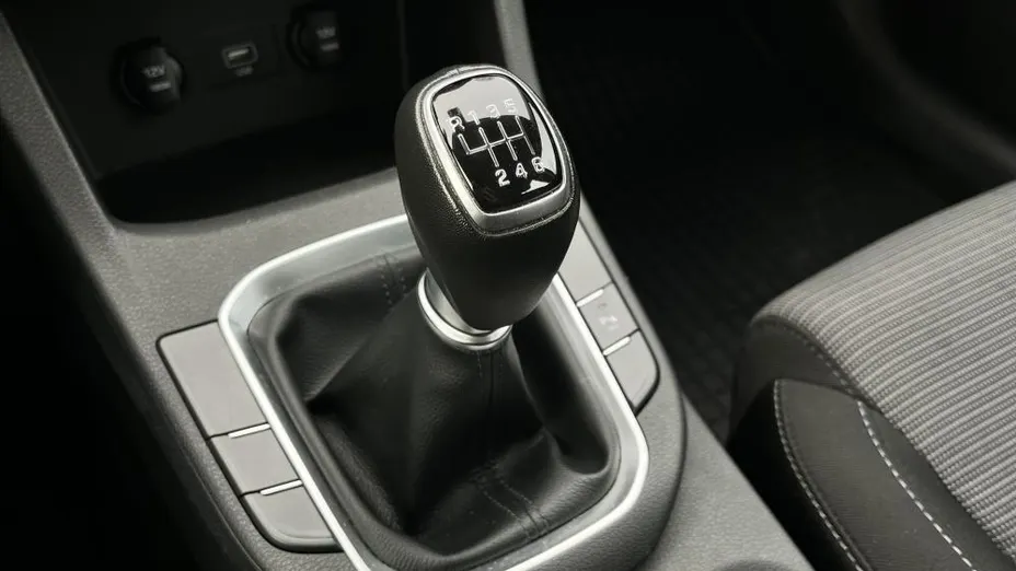 HYUNDAI i30 i30 1.5 DPI Modern