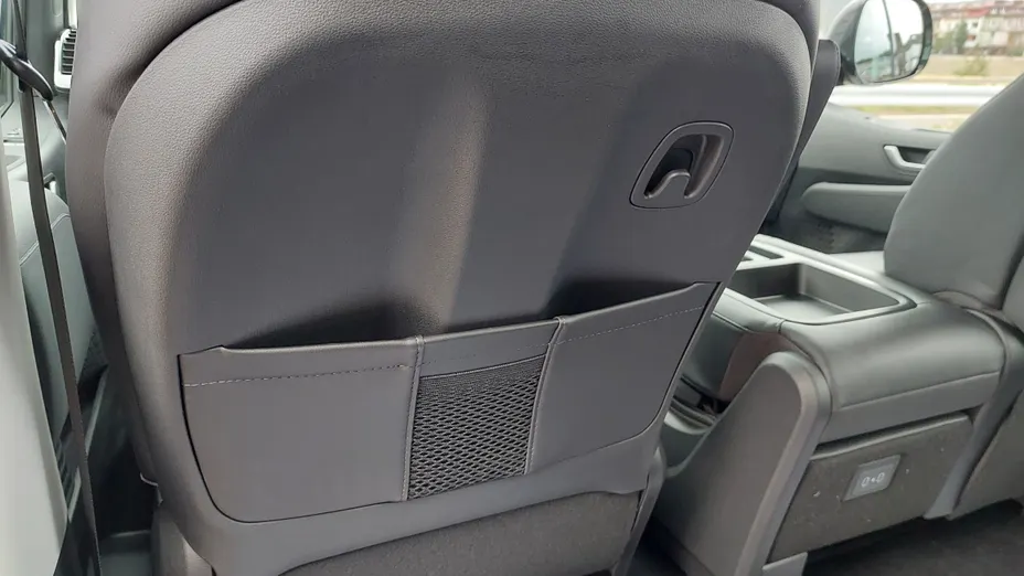 HYUNDAI Staria Staria 1.6 T-GDI HEV Smart VIP aut Nowy