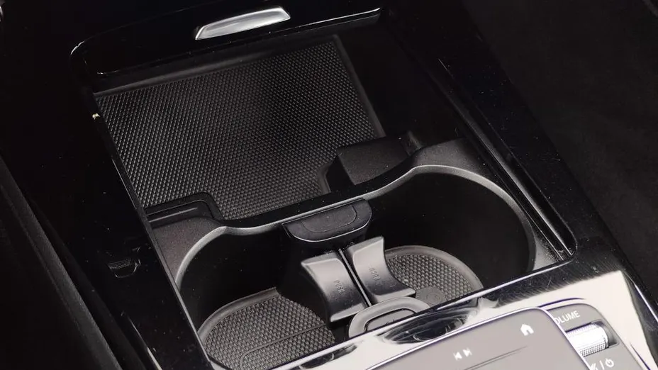 MERCEDES-BENZ A Klasa A 200 d Progressive 8G-DCT