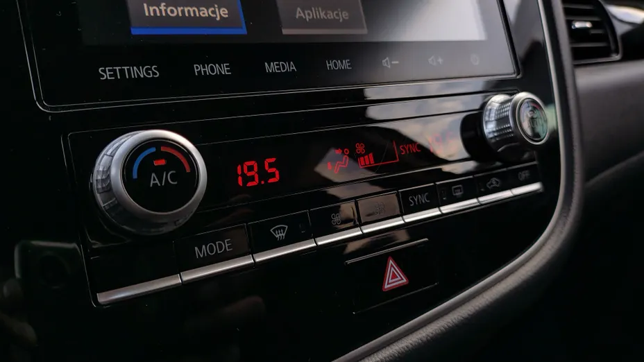 MITSUBISHI Outlander Outlander 2.0 Instyle SDA 4WD CVT