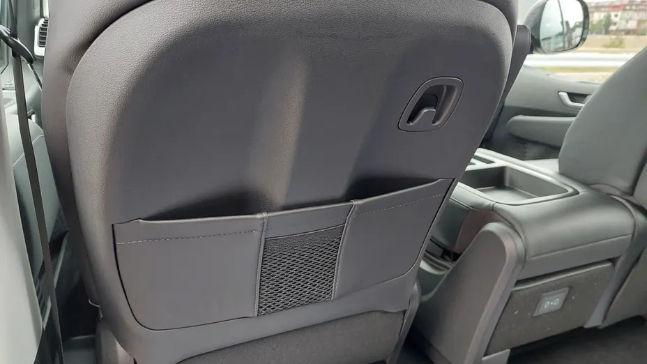 HYUNDAI Staria Staria 1.6 T-GDI HEV Smart VIP aut Nowy