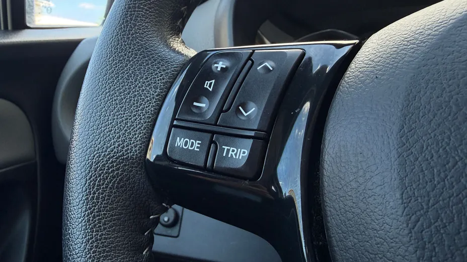 TOYOTA Yaris Yaris 1.5 Premium