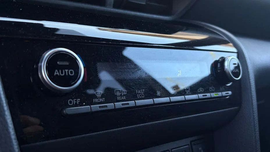 TOYOTA Yaris Cross Yaris Cross Hybrid 1.5 Adventure