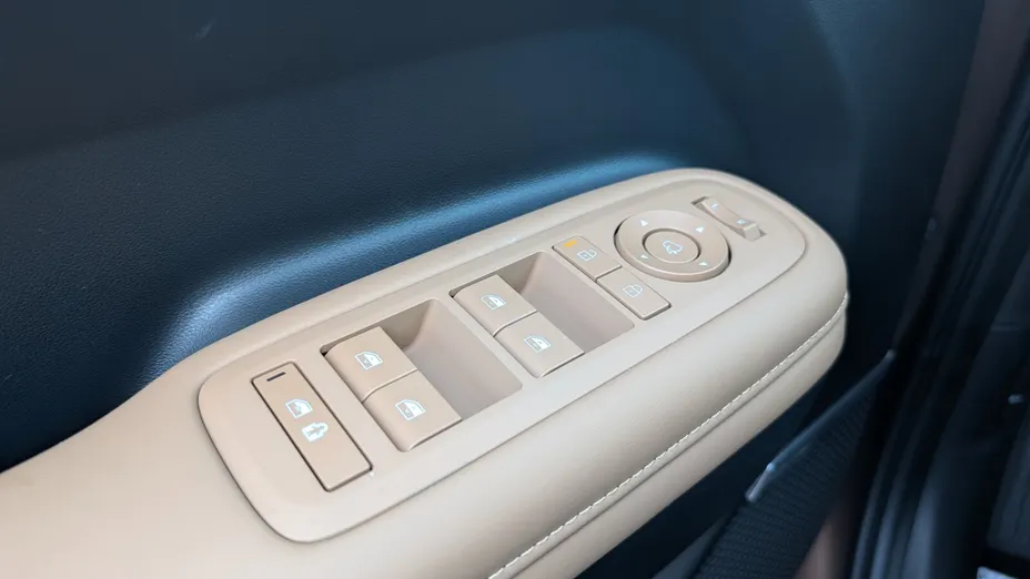 HYUNDAI Santa Fe Santa Fe 1.6 T-GDI HEV Calligraphy 4WD aut 6os. Nowy