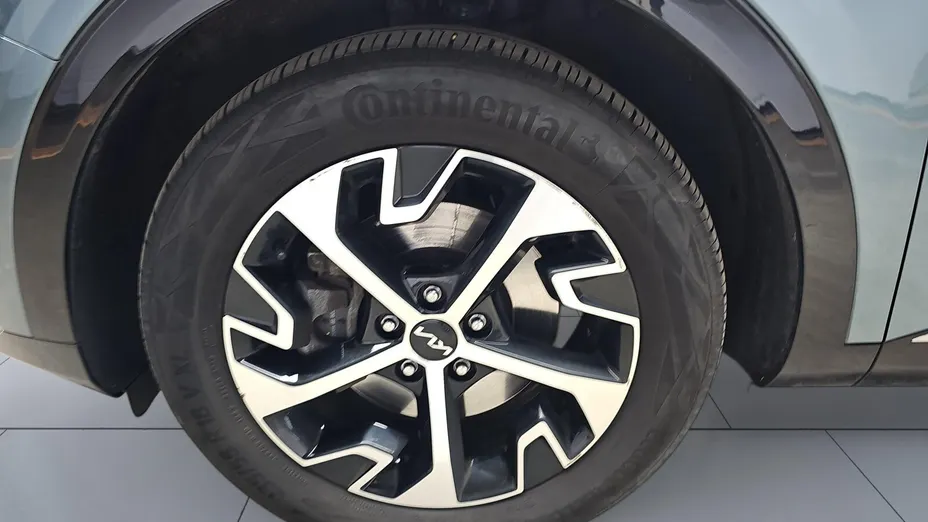 KIA Sportage Sportage 1.6 T-GDI HEV Business Line 4WD aut