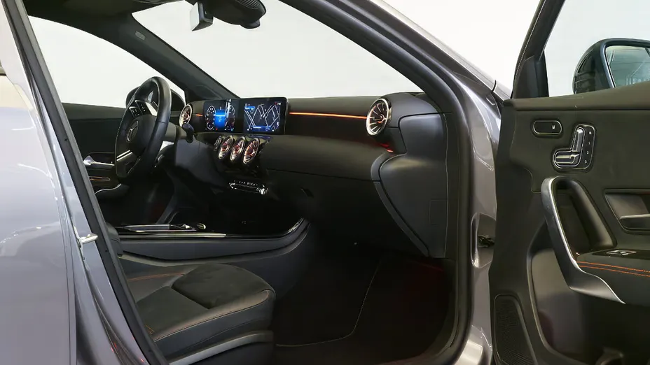 MERCEDES-BENZ A Klasa A 200 AMG Line 7G-DCT