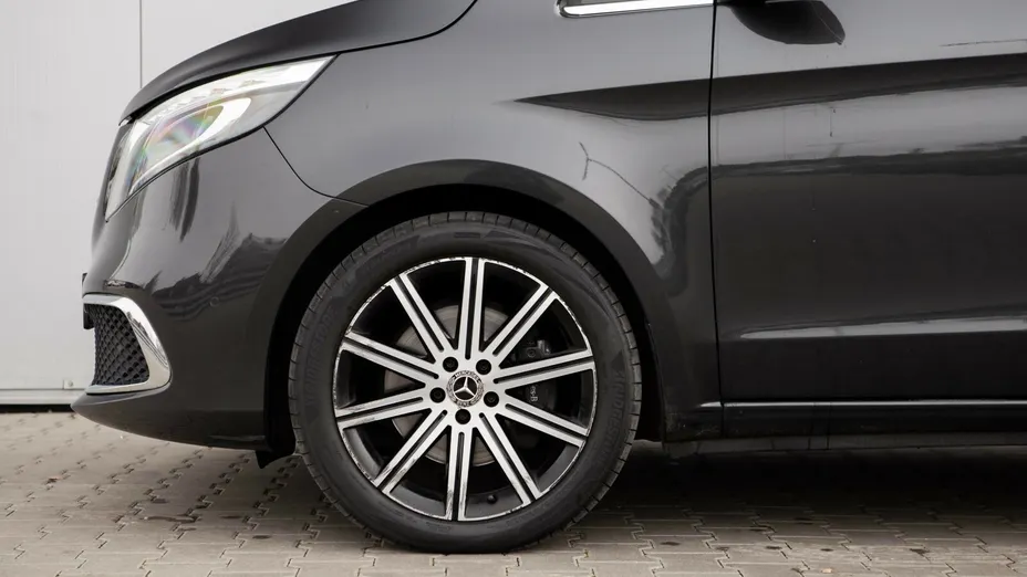MERCEDES-BENZ V Klasa V 250 d 4-Matic Avantgarde 9G-Tronic (długi)