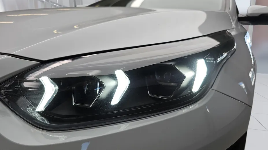 KIA Cee'd Ceed 1.6 GDI PHEV L DCT