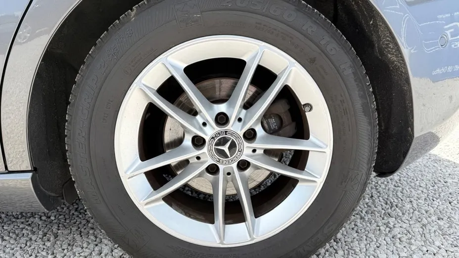MERCEDES-BENZ A Klasa A 160 d 7G-DCT