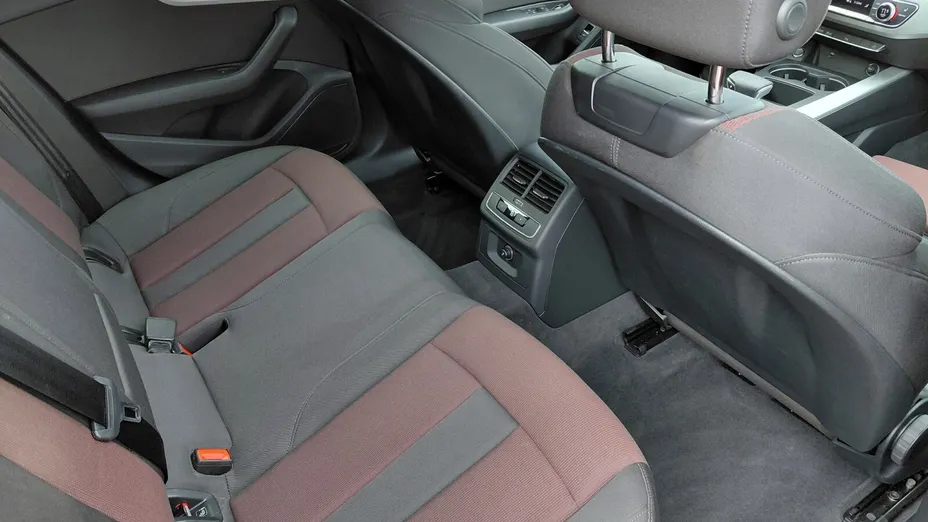 AUDI A4 Avant -