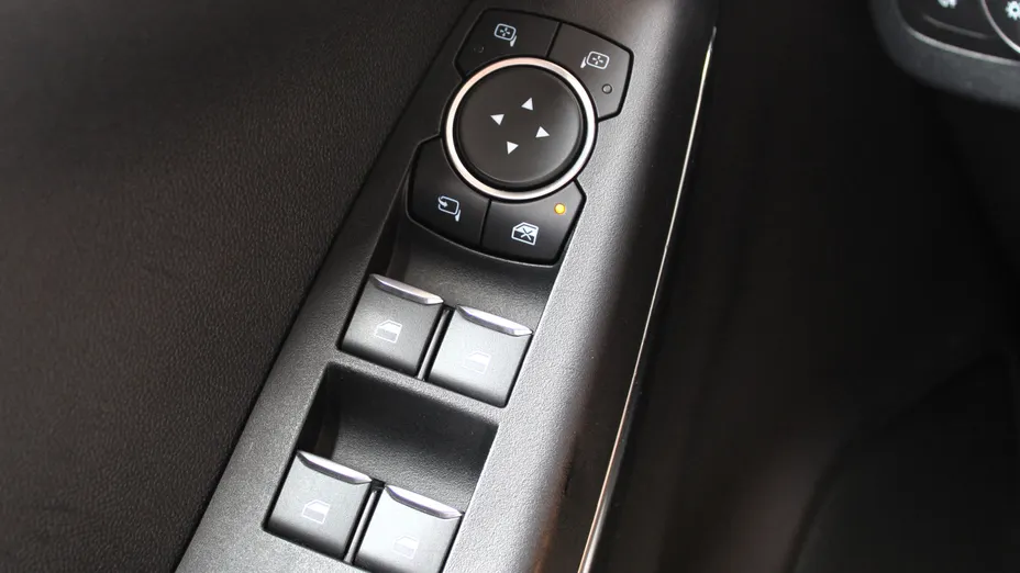 FORD Puma Puma 1.0 EcoBoost Titanium