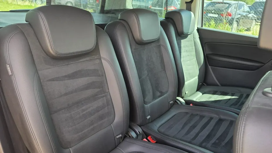 VOLKSWAGEN Sharan -