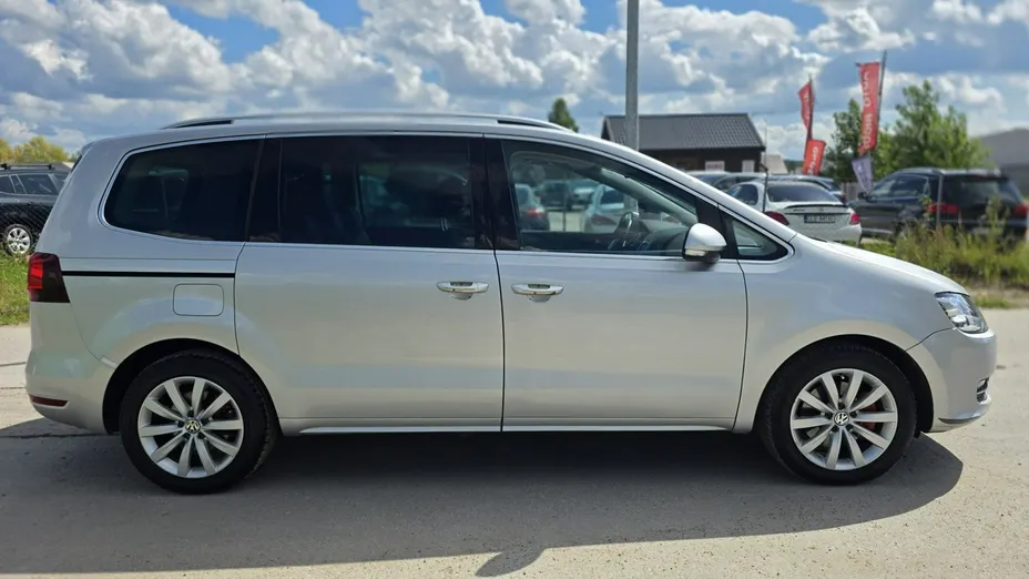 VOLKSWAGEN Sharan -