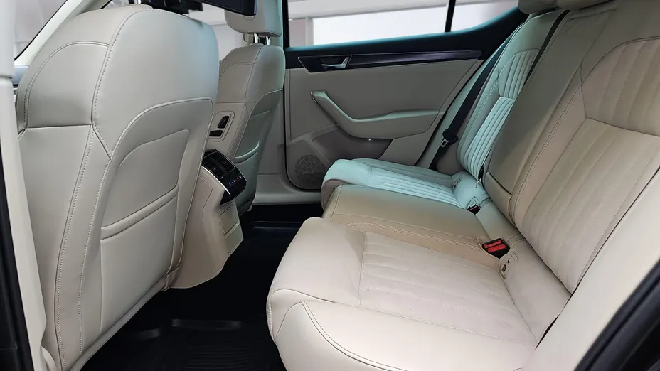 SKODA Superb Superb 2.0 TSI Style DSG