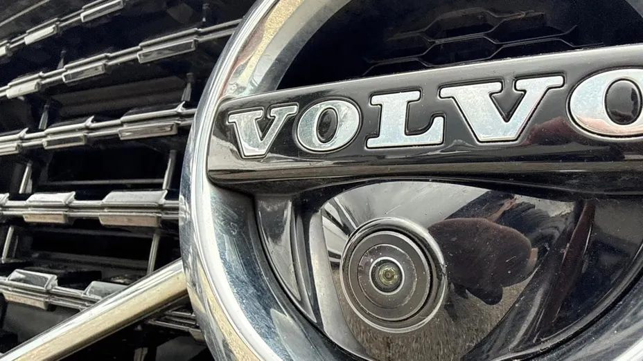 VOLVO V60 -