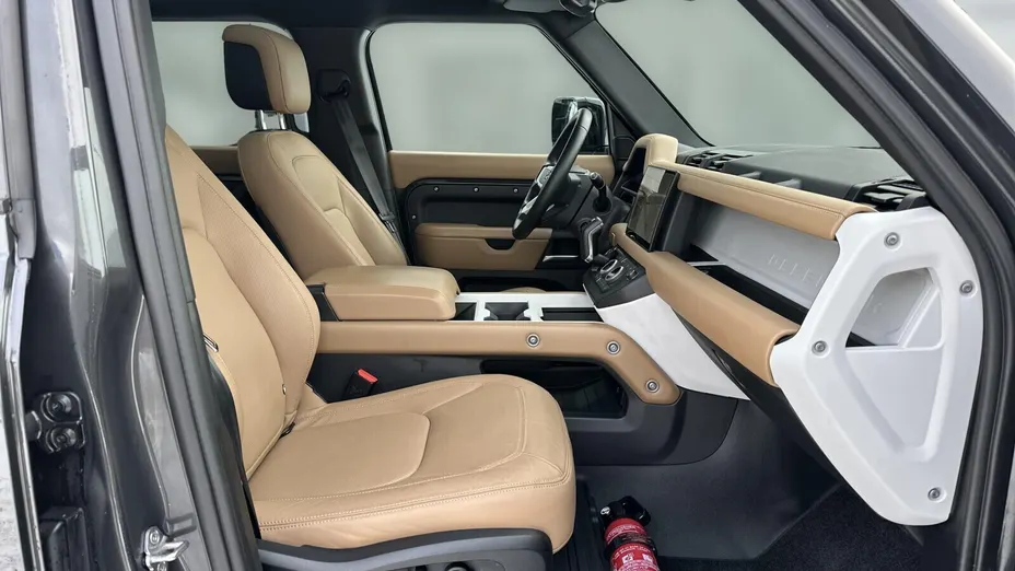 LAND ROVER Defender Defender 110 3.0 D250 mHEV X-Dynamic HSE