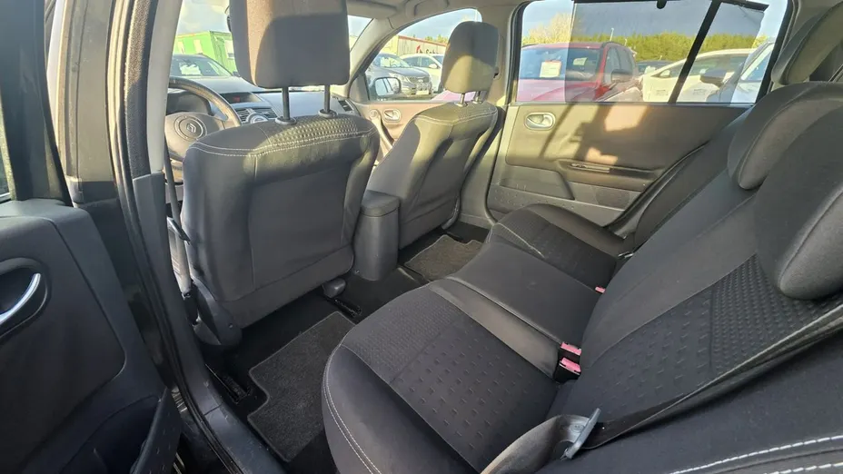 RENAULT Megane -