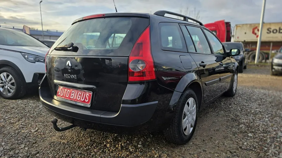 RENAULT Megane -