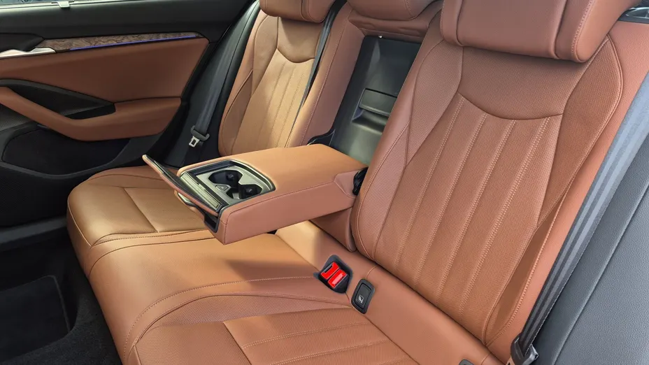 SKODA Superb -