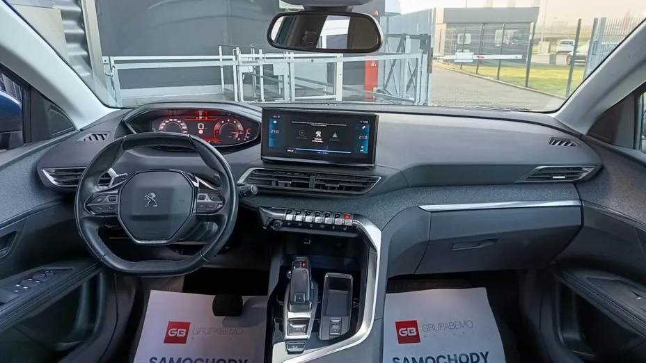 PEUGEOT 3008 3008 1.2 PureTech Allure S&S EAT8