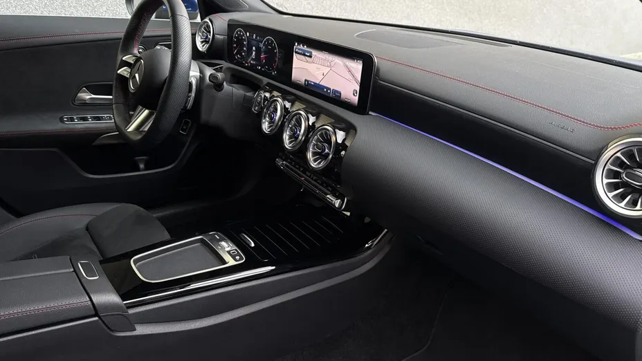 MERCEDES-BENZ CLA CLA 200 mHEV AMG Line 7G-DCT